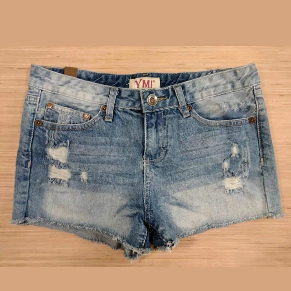 YMI womens distress light jean shorts size 3